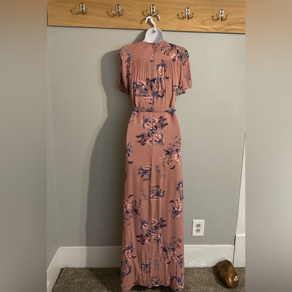 ✨3/$20✨ Lulu's Floral Faux Wrap V-neck Maxi Dress with Tie Belt XL - Picture 4 of 8